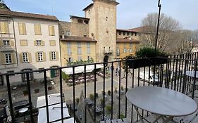 Piazza Mascheroni Home